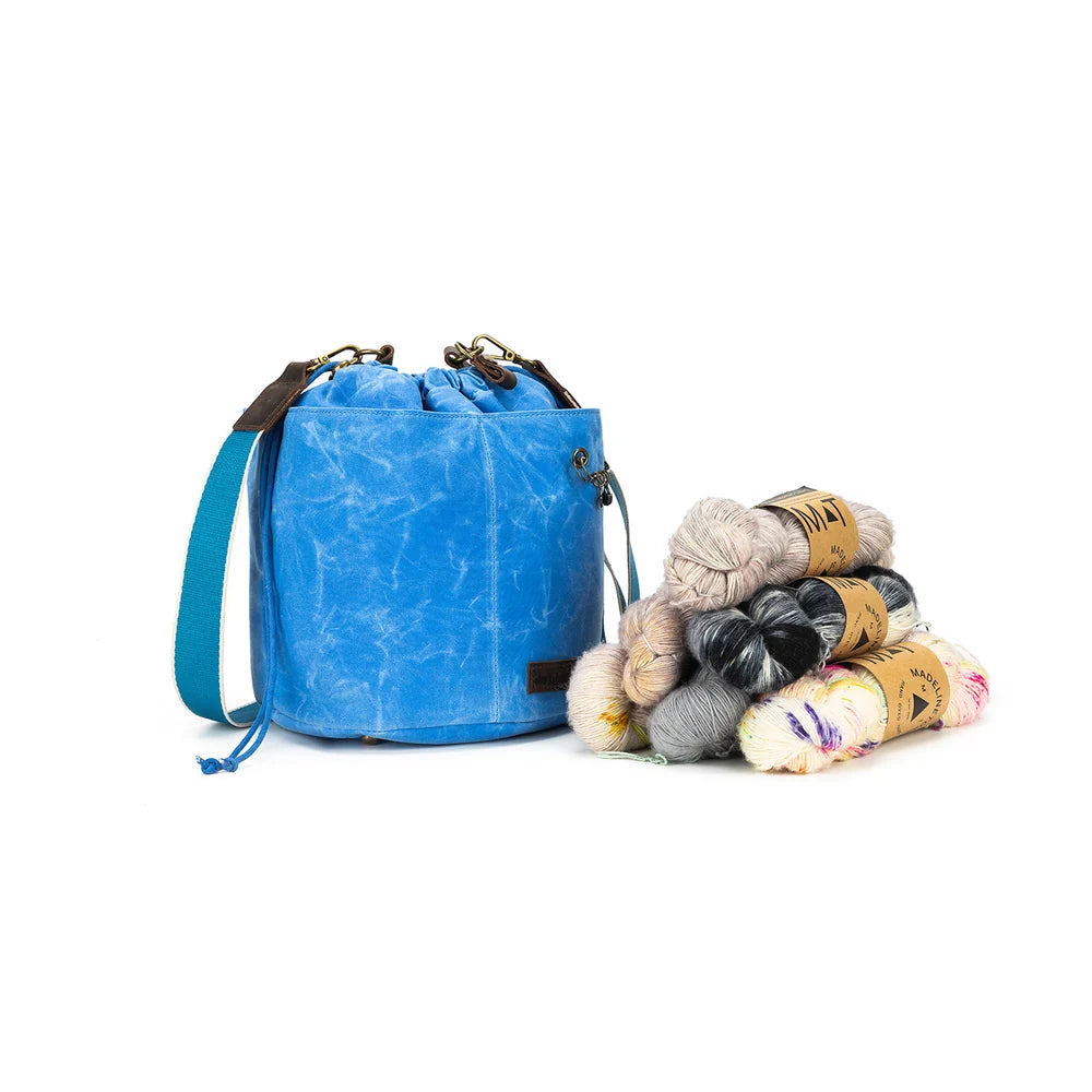 Della Q Bucket Bag