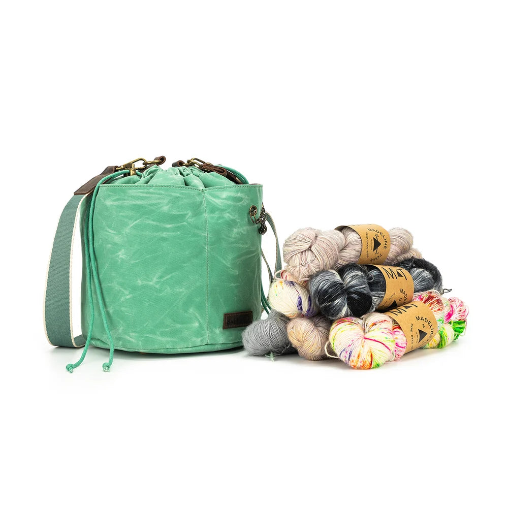 Della Q Bucket Bag