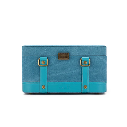 Della Q - Maker's Train Case